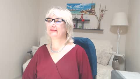 Leila Kinky online show from March 3, 4:32 am