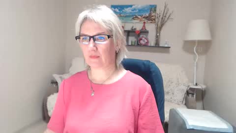 Leila Kinky online show from March 22, 10:10 am