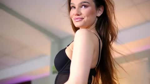 Lena Laurent online show from April 15, 9:32 am