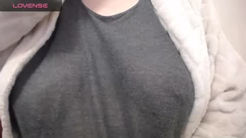 Snapshot of lenagolden chatting on December 7, 3:30 pm lenagolden online show from December 7, 3:30 pm