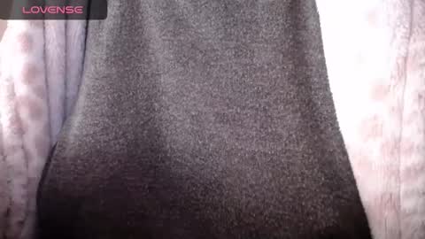 Snapshot of lenagolden chatting on September 30, 9:15 am lenagolden online show from September 30, 9:15 am