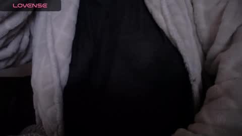 Snapshot of lenagolden chatting on October 21, 10:08 am lenagolden online show from October 21, 10:08 am