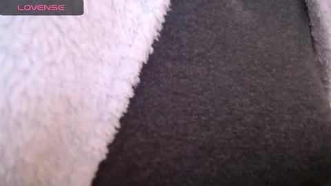 Snapshot of lenagolden chatting on October 28, 12:11 pm lenagolden online show from October 28, 12:11 pm