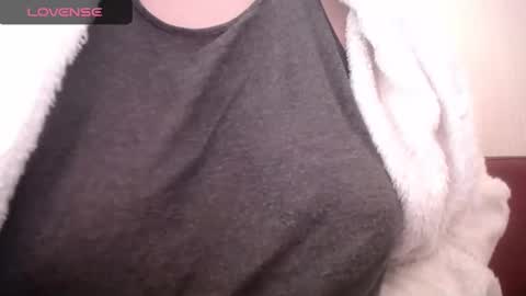 Snapshot of lenagolden chatting on March 7, 8:56 am lenagolden online show from March 7, 8:56 am