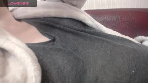 Snapshot of lenagolden chatting on February 12, 2:03 am lenagolden online show from February 12, 2:03 am