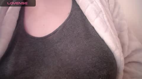 Snapshot of lenagolden chatting on February 12, 12:12 pm lenagolden online show from February 12, 12:12 pm