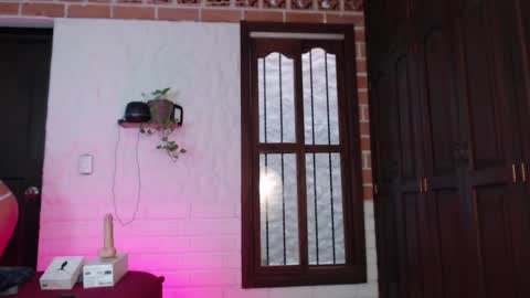 Lenna online show from February 22, 5:09 pm