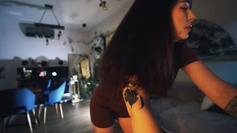 Leo online show from March 16, 1:52 am