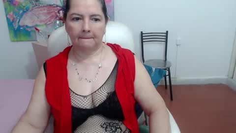 leonela   online show from October 22, 5:12 am