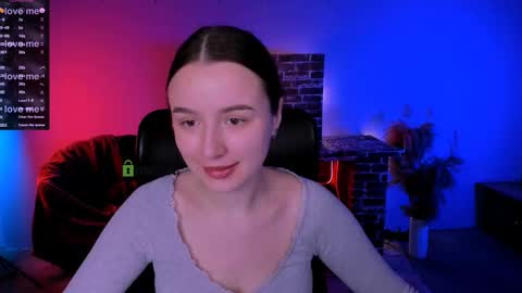 leslie_bird online show from December 17, 11:58 am