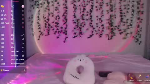 Lessy online show from March 21, 2:11 pm