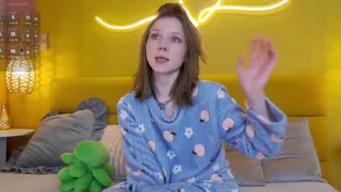 Lessy online show from January 19, 4:41 am