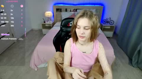 Snapshot of lesyahayes chatting on October 1, 3:39 pm Lesya  online show from October 1, 3:39 pm