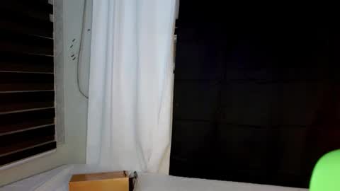 lexi_foru online show from December 3, 12:24 am