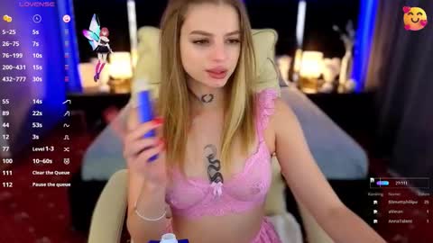 Snapshot of lexi_si chatting on October 20, 10:29 am lexi_si online show from October 20, 10:29 am