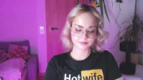 Lexie online show from February 10, 3:26 pm