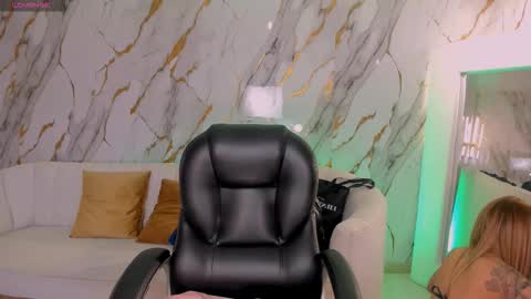 Lexie  online show from February 13, 8:43 pm