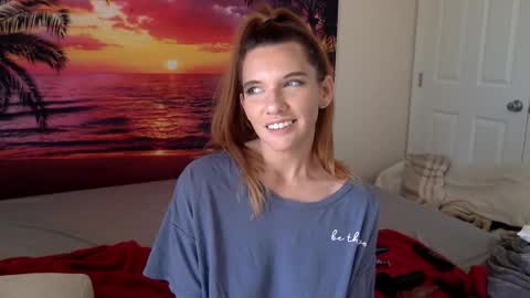 Snapshot of lexiial0 chatting on October 23, 5:19 pm Alexia L. online show from October 23, 5:19 pm