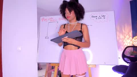 lexyskye online show from October 11, 11:58 am