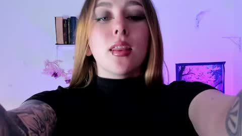Leyla Miller online show from June 1, 3:36 pm
