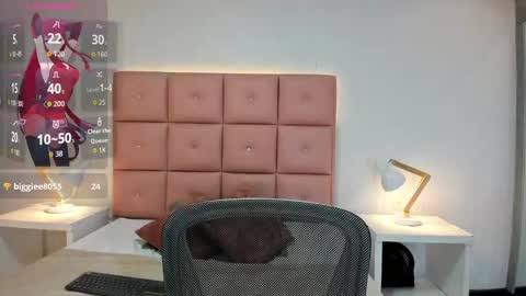 lhiamfitt online show from October 4, 5:06 pm