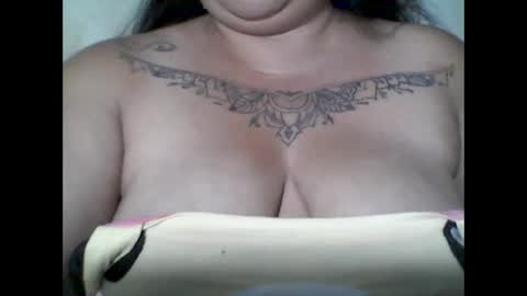 lhiannash33 online show from February 26, 10:42 pm