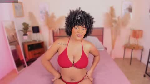 lia_adams17 online show from June 5, 5:00 am