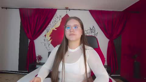 Lia Avalon online show from June 13, 12:13 pm