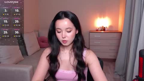 L I A online show from November 23, 5:47 pm