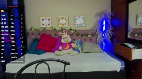 lia online show from January 30, 8:21 pm