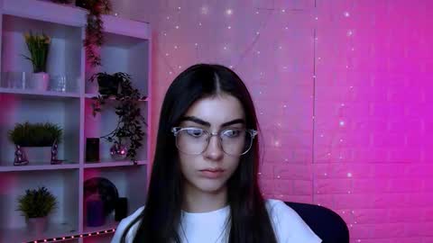 Snapshot of lia_make_love chatting on September 30, 9:26 am lia_make_love online show from September 30, 9:26 am