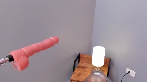 lia_owenss online show from August 4, 7:53 pm