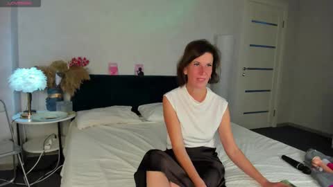 lia_reyn online show from September 9, 1:49 am