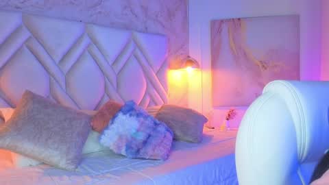 Lia Cox online show from April 2, 3:04 am