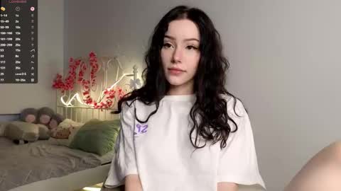 Lia  online show from February 11, 9:11 am