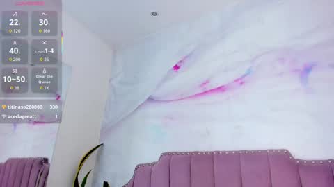 liaguzman online show from September 17, 4:21 am