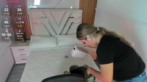 Liah Fontaine online show from December 15, 11:48 am