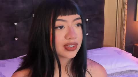 Lia lovet online show from June 5, 7:53 pm