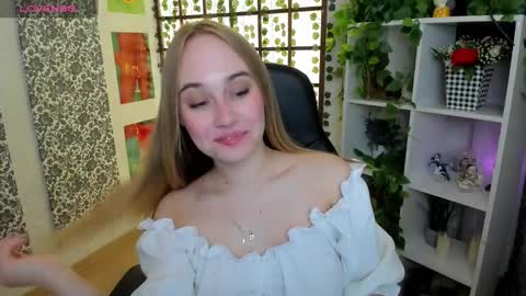 Liana online show from March 5, 2:03 am