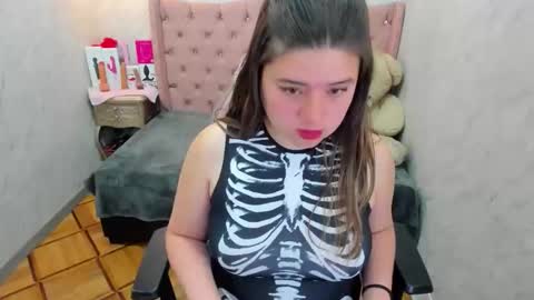 Grace online show from October 21, 2:43 pm