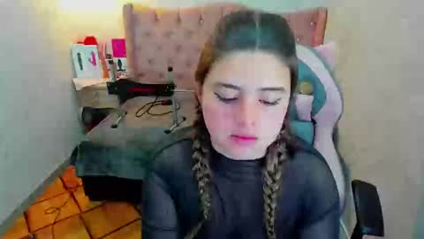 Grace online show from September 20, 6:06 pm