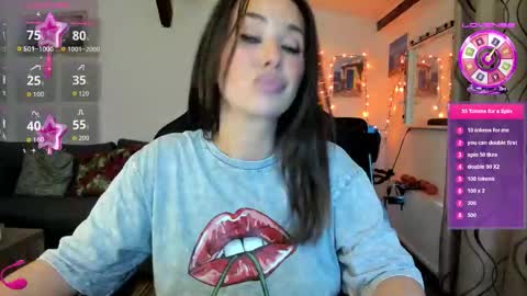 LiaQuinn online show from October 7, 1:26 pm