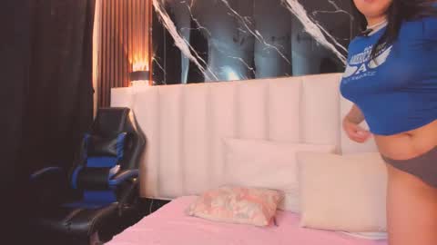 liarossi_ online show from February 26, 7:13 pm