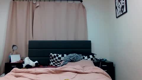 liatalian online show from January 8, 10:36 pm