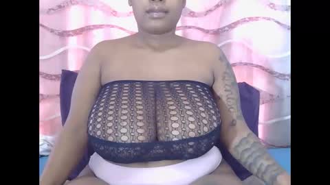 lickabletash98 online show from October 28, 11:16 am