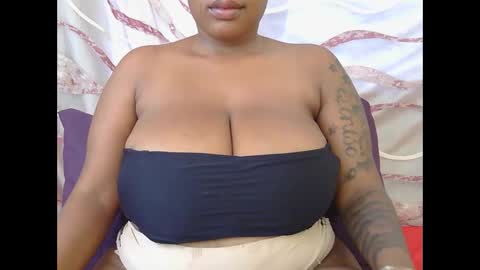 lickabletash98 online show from February 5, 4:59 am