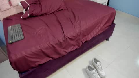 licky_lov online show from September 20, 3:49 am