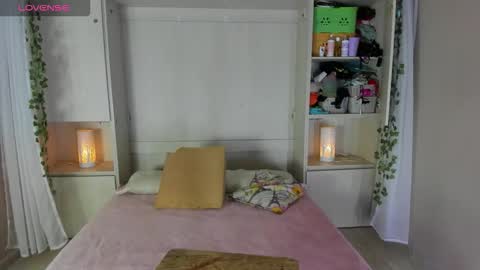         online show from December 1, 11:47 am