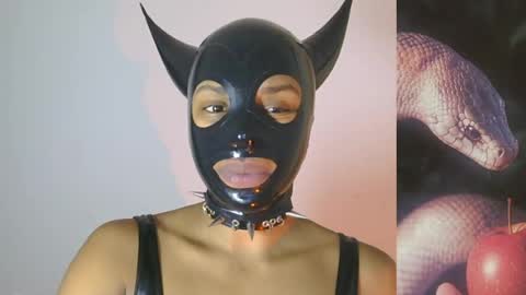Lilith online show from May 1, 2:15 am