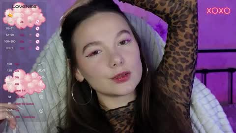 little moon online show from October 26, 12:55 pm